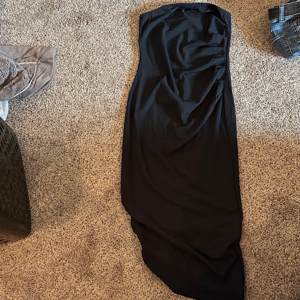 Elegant Black Strapless Dress